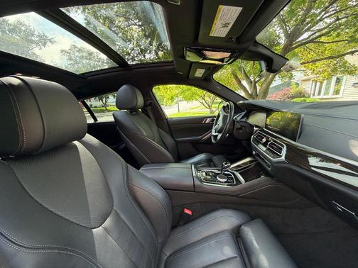 Black 2021 BMW X6 xDrive40i