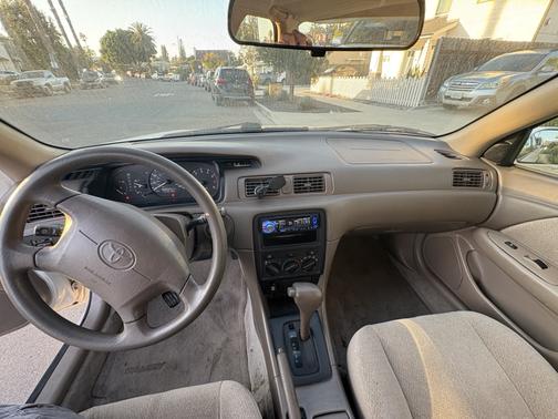 2001 Toyota Camry LE