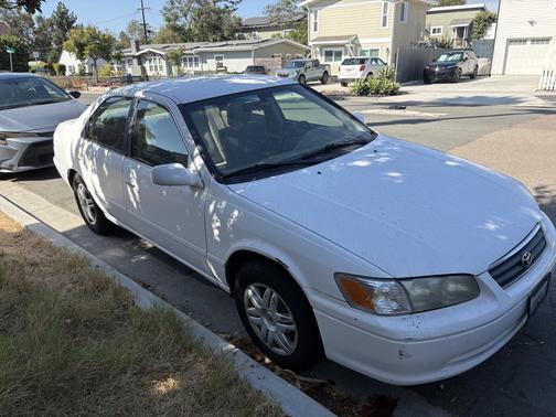 2001 Toyota Camry LE