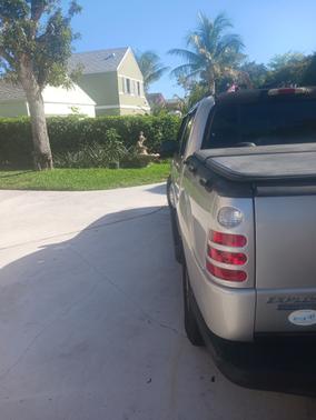 2003 Ford Explorer Sport Trac XLS