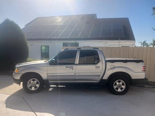 2003 Ford Explorer Sport Trac XLS