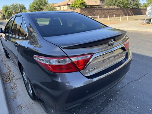 2016 Toyota Camry SE