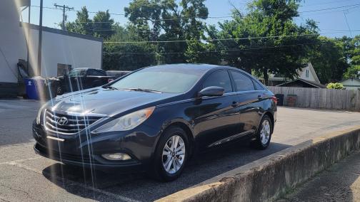 2013 Hyundai SONATA GLS