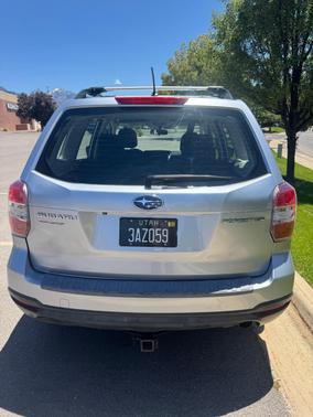 Gray 2015 Subaru Forester 2.5i