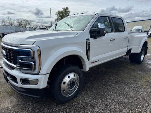 2025 Ford F-450 Platinum