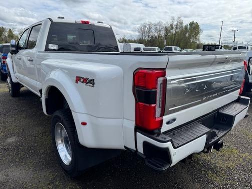 2025 Ford F-450 Platinum