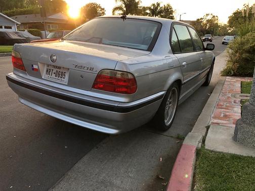 Silver 2001 BMW 740 iL