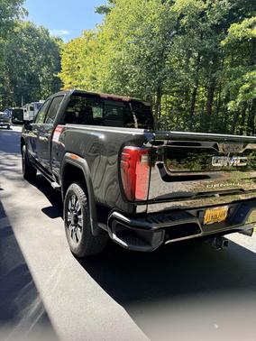 Black 2024 GMC Sierra 2500 Denali