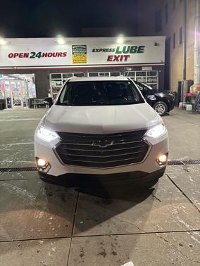 White 2018 Chevrolet Traverse Premier
