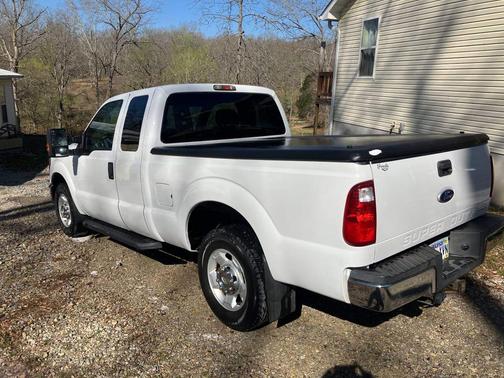 White 2012 Ford F-250 XLT