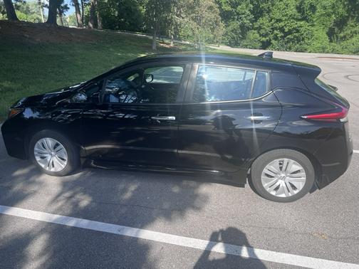 Black 2020 Nissan Leaf S