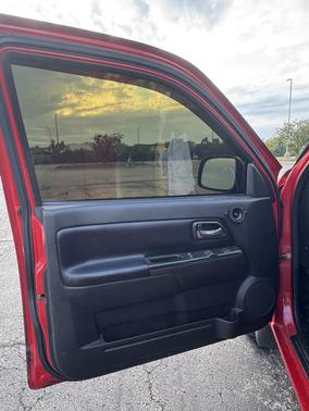 Red 2009 GMC Canyon SLE1