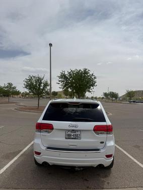 White 2017 Jeep Grand Cherokee Overland