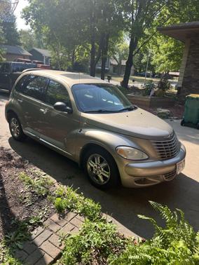 Beige 2004 Chrysler PT Cruiser Limited