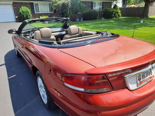 Red 2002 Chrysler Sebring GTC