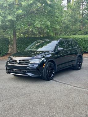 2023 Volkswagen Tiguan 2.0T SE R-Line Black