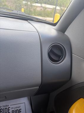 Yellow 2006 Ford F-150 XLT SuperCab