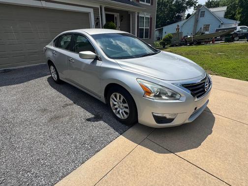 Silver 2014 Nissan Altima 2.5 SL
