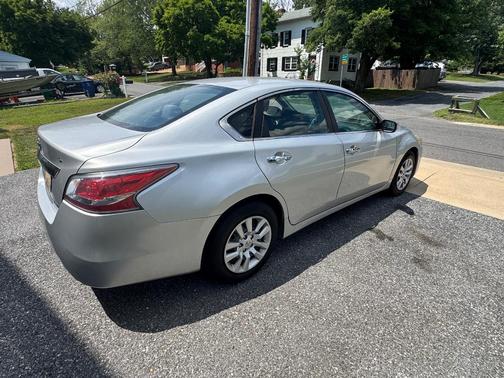 Silver 2014 Nissan Altima 2.5 SL