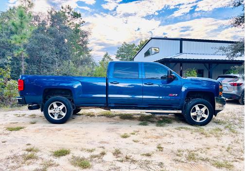 Blue 2017 Chevrolet Silverado 2500 LT