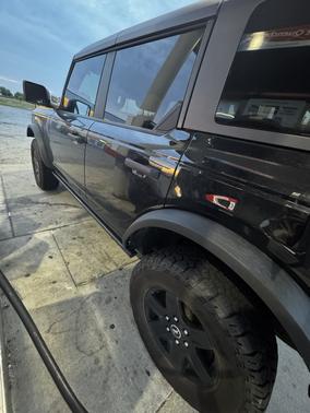 Black 2022 Ford Bronco Black Diamond Advanced