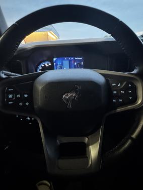 Black 2022 Ford Bronco Black Diamond Advanced