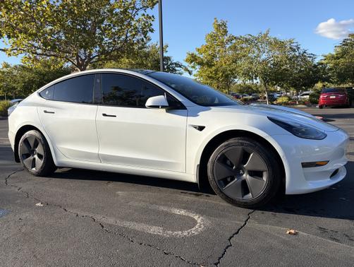 2022 Tesla Model 3 Base