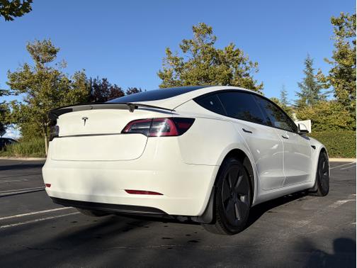 2022 Tesla Model 3 Base