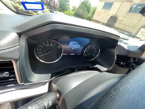 White 2023 Ford Expedition Max XLT