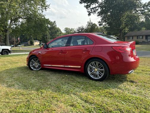 2013 Suzuki Kizashi Sport GTS