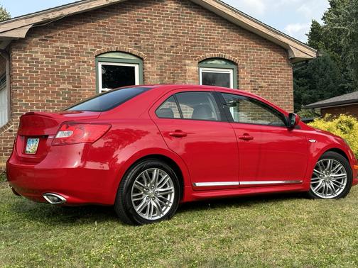 2013 Suzuki Kizashi Sport GTS