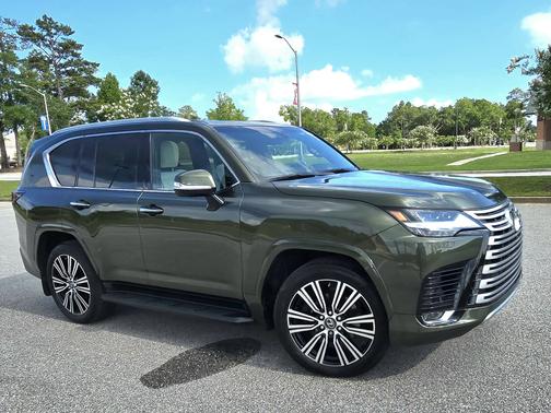 2022 Lexus LX 600 Luxury