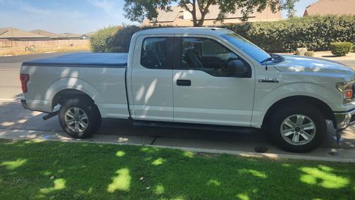 White 2018 Ford F-150 XL