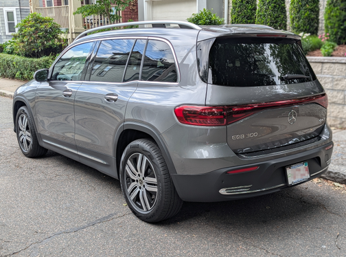 2024 Mercedes-Benz EQB 300 4MATIC