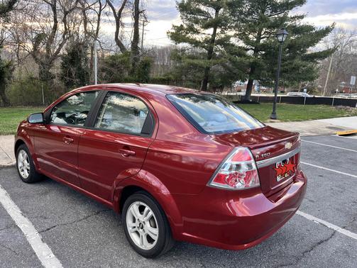 2011 Chevrolet Aveo LT