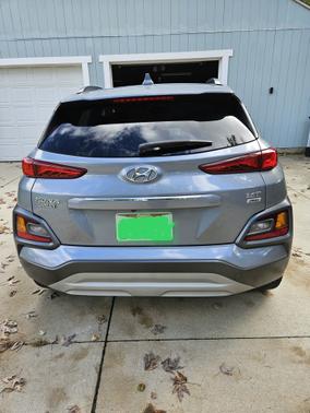Gray 2019 Hyundai KONA Limited