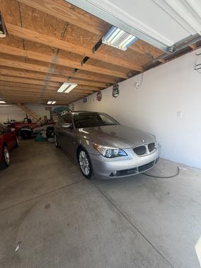 Gray 2006 BMW 550 i