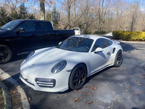 Photo 3 of 8 of 2017 Porsche 911 Turbo