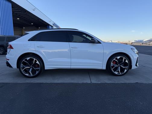 2021 Audi RS Q8 4.0T
