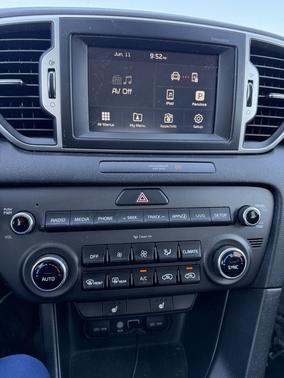 Silver 2017 Kia Sportage EX