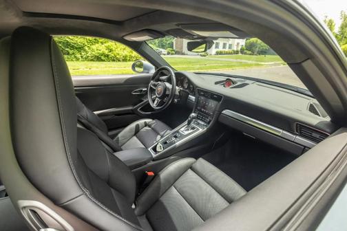 Blue 2018 Porsche 911 911 Carrera S