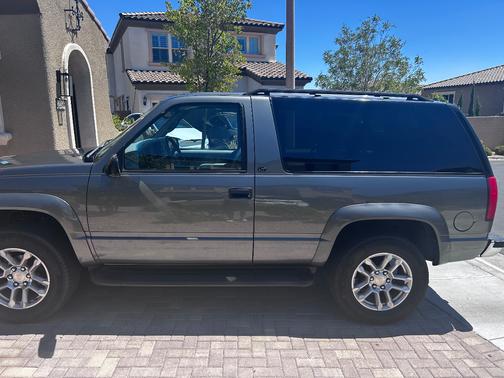1999 Chevrolet Tahoe Base