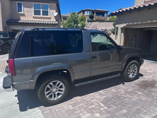 1999 Chevrolet Tahoe Base