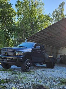 Black 2003 Dodge Ram 3500 SLT Quad Cab