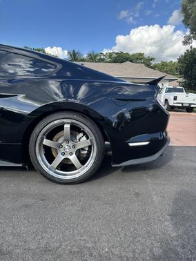 2022 Ford Mustang EcoBoost