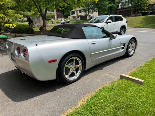 Silver 2001 Chevrolet Corvette Base