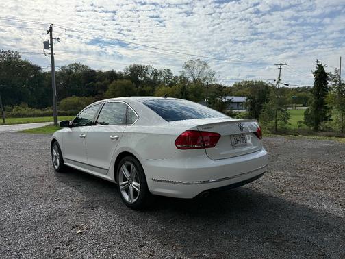 2015 Volkswagen Passat 2.0L TDI SEL Premium