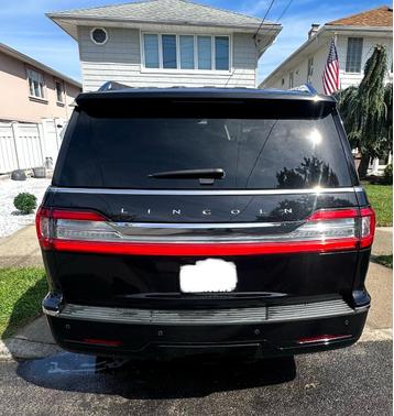 Black 2021 Lincoln Navigator Reserve