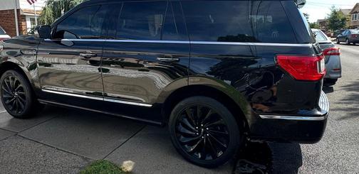 Black 2021 Lincoln Navigator Reserve