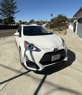 2017 Toyota Prius c One
